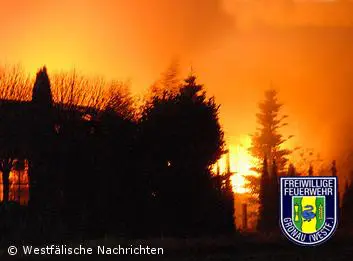 Feuer vernichtet Gartenhandel – Sachschaden mindestens 150.000 Euro