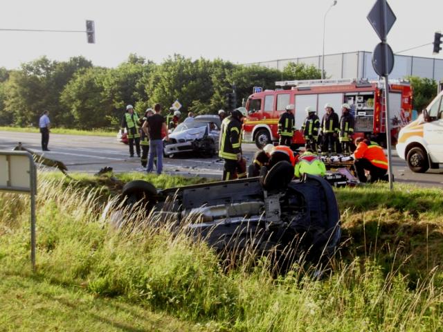 Drei Verletzte nach Verkehrsunfall auf der Ochtruper Straße