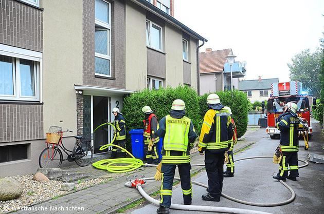 Wäschestücke brannten im Keller