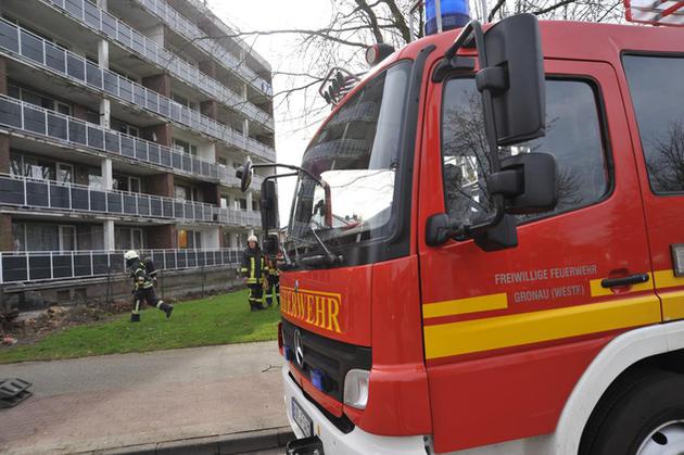 Brennender Unrat auf Balkon