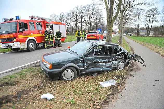 Zwei Verletzte bei Unfall auf der Steinfurter Straße