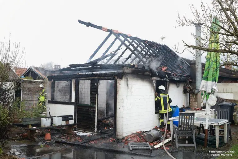 Vollbrand einer Gartenlaube an der Buterlandstraße