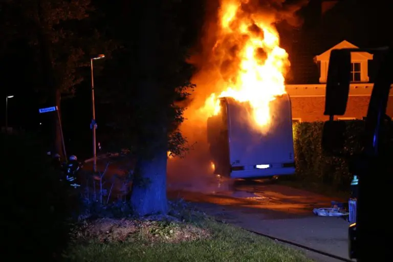 Wohnmobil wurde Raub der Flammen