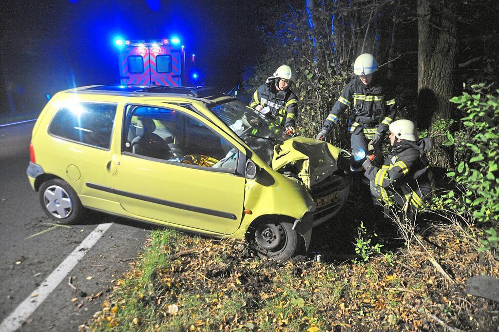 45 Jähriger Bei Unfall Auf Baumwollstraße Schwer Verletzt – Feuerwehr ...