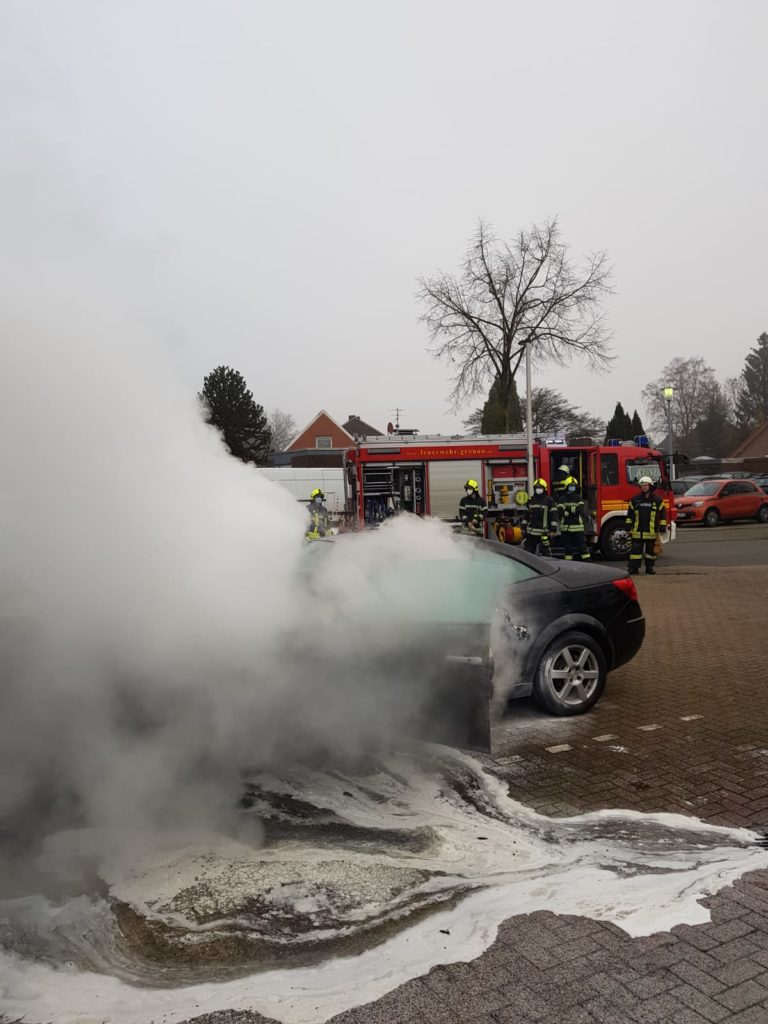 PKW Brand auf der Ochtruper Straße