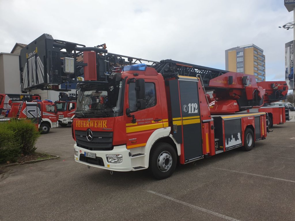 Drehleiter mit Korb DLA-K 23/12