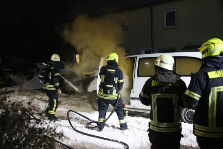 PKW Brand auf der Herbertstraße