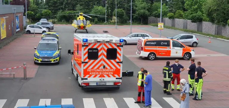Kleinkind nach Verkehrsunfall mit Rettungshubschrauber nach Münster geflogen