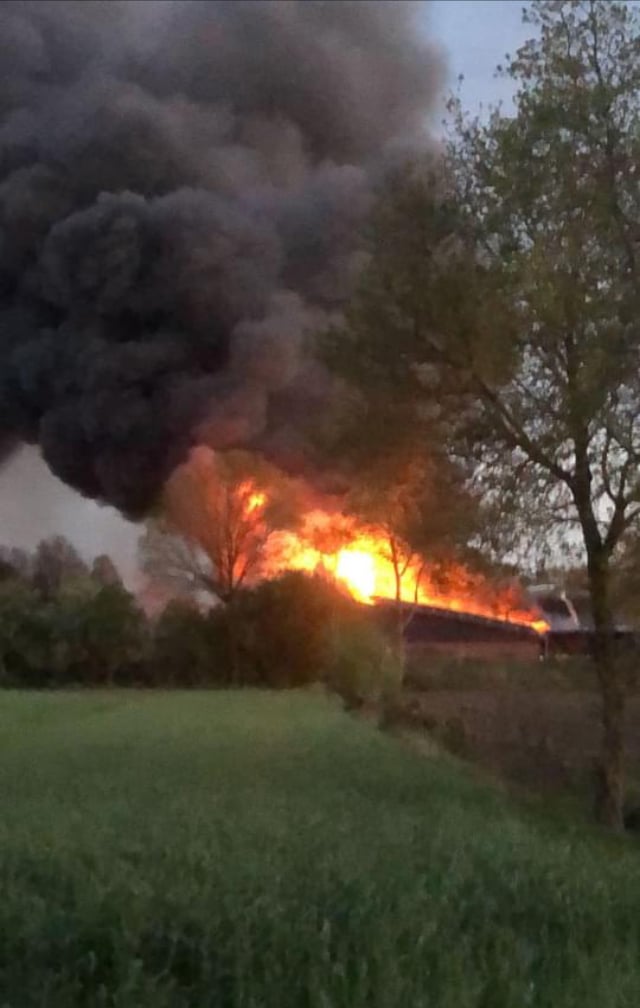 Feuerwehr Gronau unterstützt beim landwirtschaftlichen Brand in Alstätte mit einem Meßtrupp