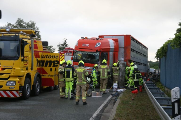 Porsche kollidierte mit LKW auf B54