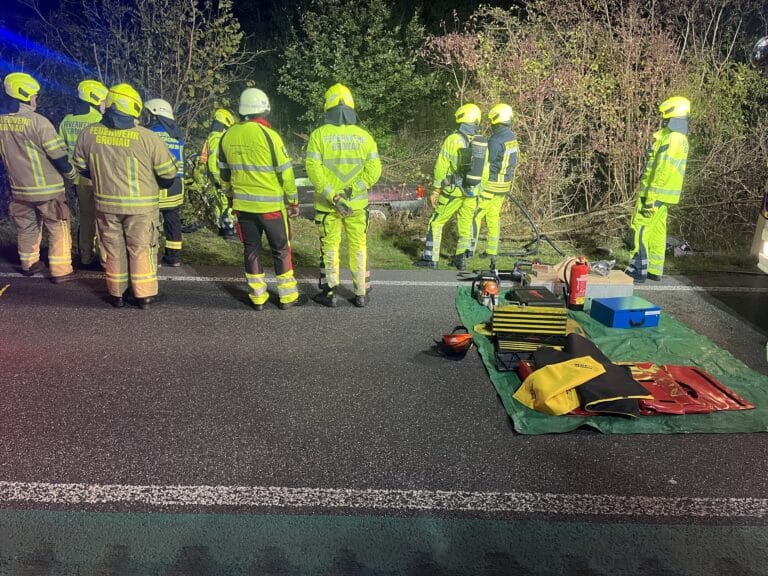 Alleinunfall auf der B54