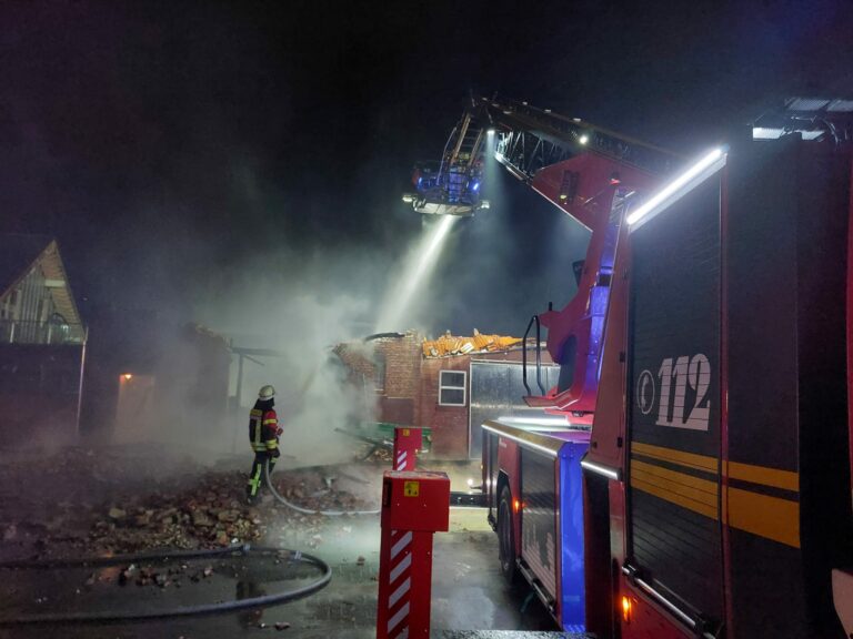 überörtliche Hilfe bei Großbrand in Heek