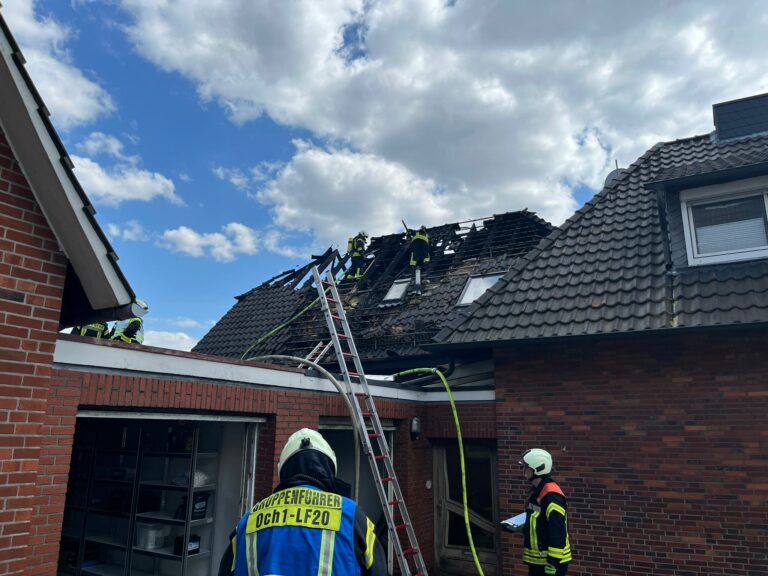 überörtliche Hilfe – Dachstuhlbrand in Ochtrup